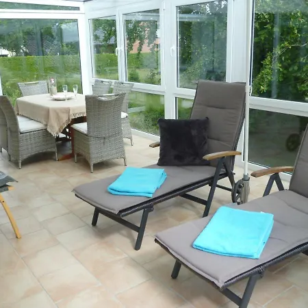 Apartment Romantica - Grosser Wintergarten - 300m Koserow